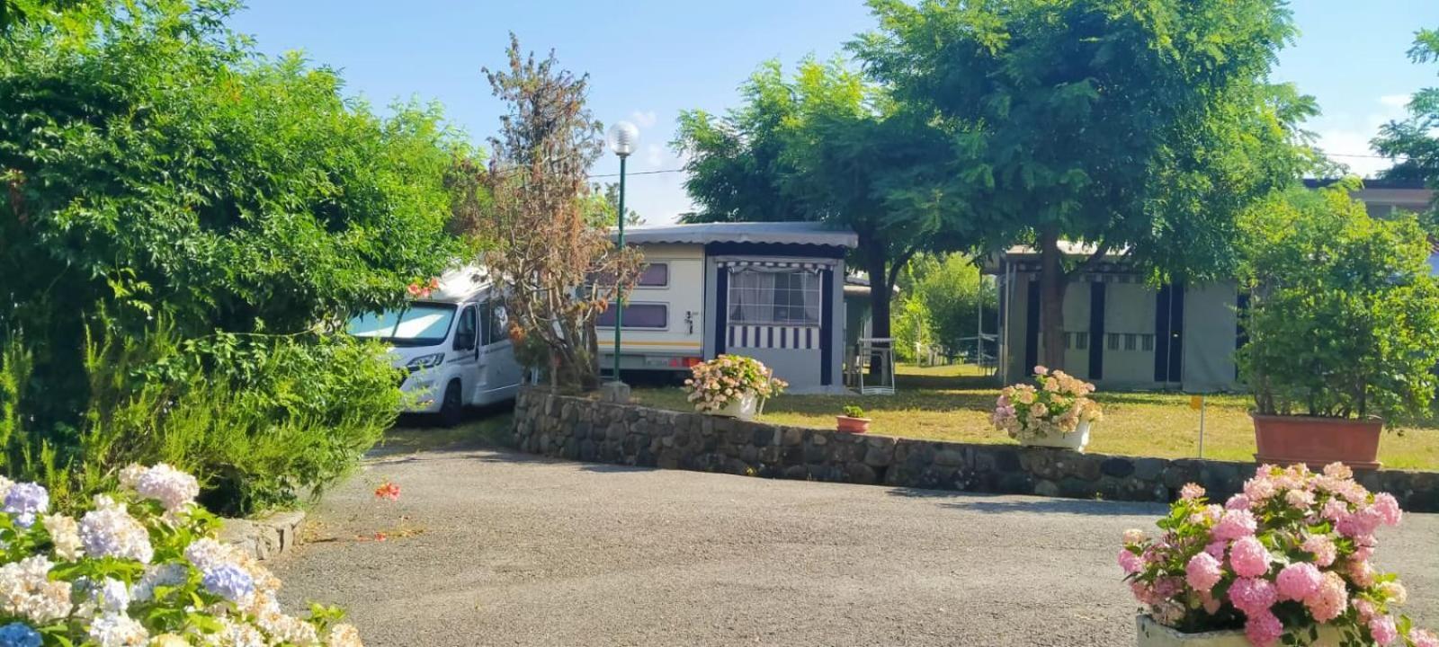 Parco Vacanze Bracchetto Vetta Hotel Carrodano Inferiore Стая снимка