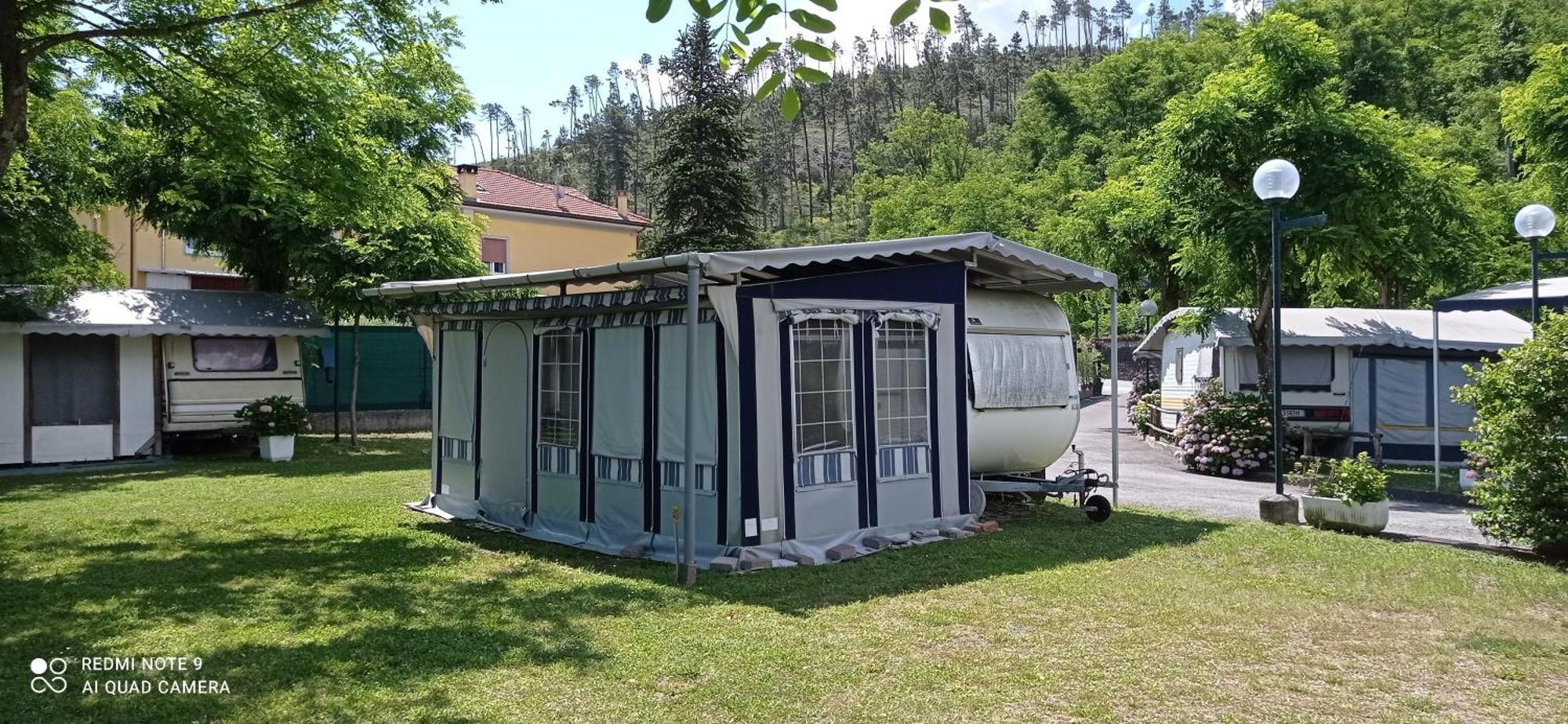 Parco Vacanze Bracchetto Vetta Hotel Carrodano Inferiore Стая снимка